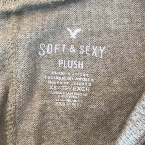 American Eagle Sweater - Picture 3 of 3